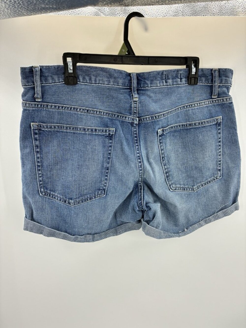 Gap 1969 Womens Sexy Boyfriend Denim Shorts Distressed Cuffed Size 31 - Picture 4 of 7